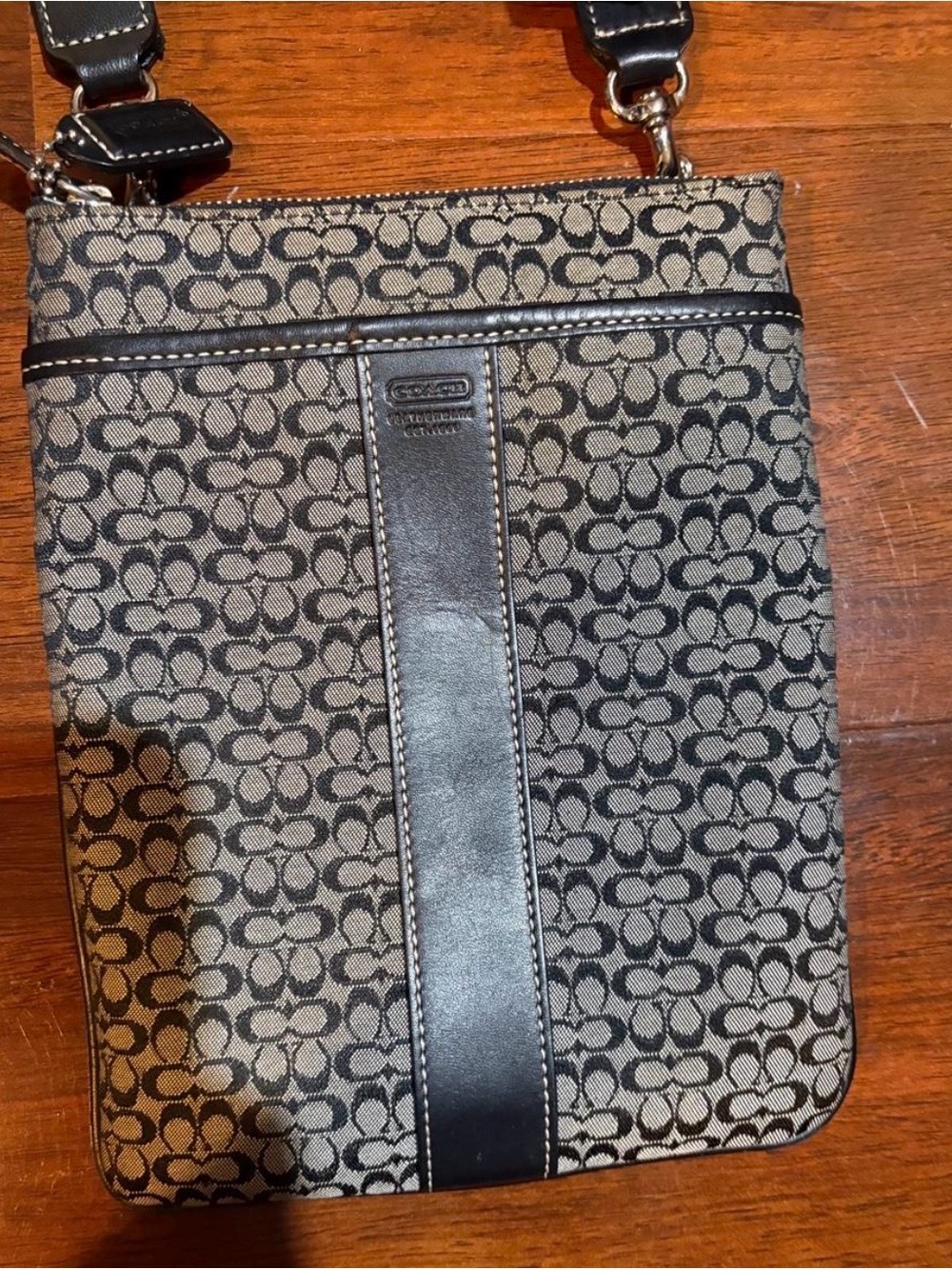 Coach Y2kSignature c graphic swing back /original hangtag! NO CALLOUTS
